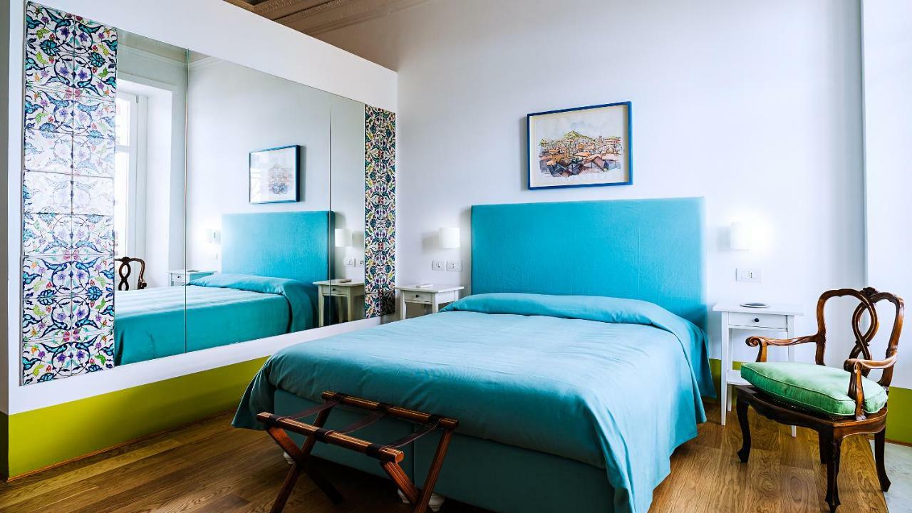 Donna Giulia, Luxury House Hotel Salerno Exterior photo